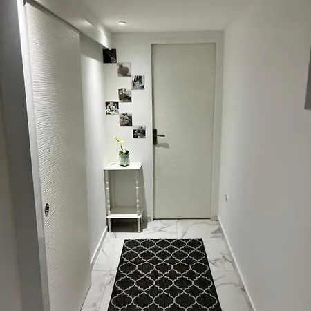 Appartement Proche Marche De Noel De Strasbourg Wolfisheim Exterior foto