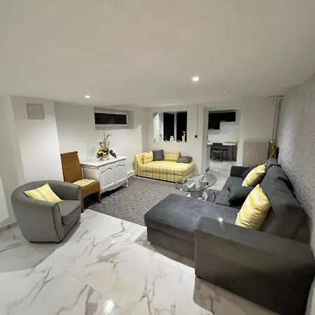 Appartement Proche Marche De Noel De Strasbourg Wolfisheim Exterior foto